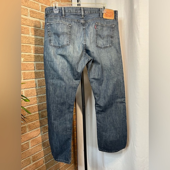 Levi’s 514 Classic Blue Denim Jeans - 40 x 32 - Picture 3 of 9